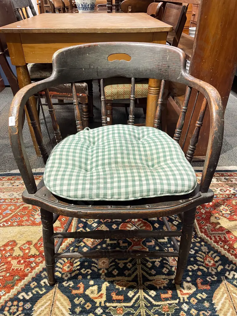 Oak Spindle Back Tub Chair Image 1++