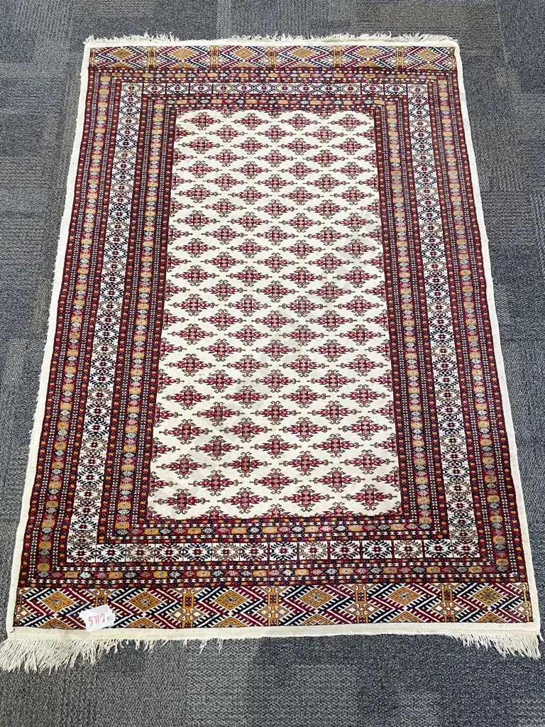 Persian Floor Rug Image 1++