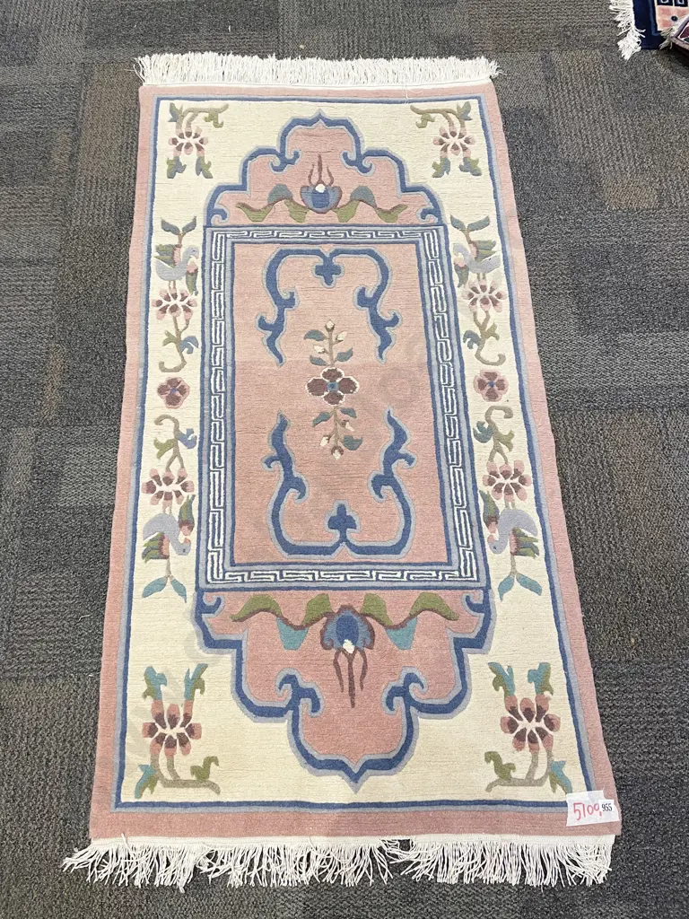 Chinese Floor Rug Image 1++