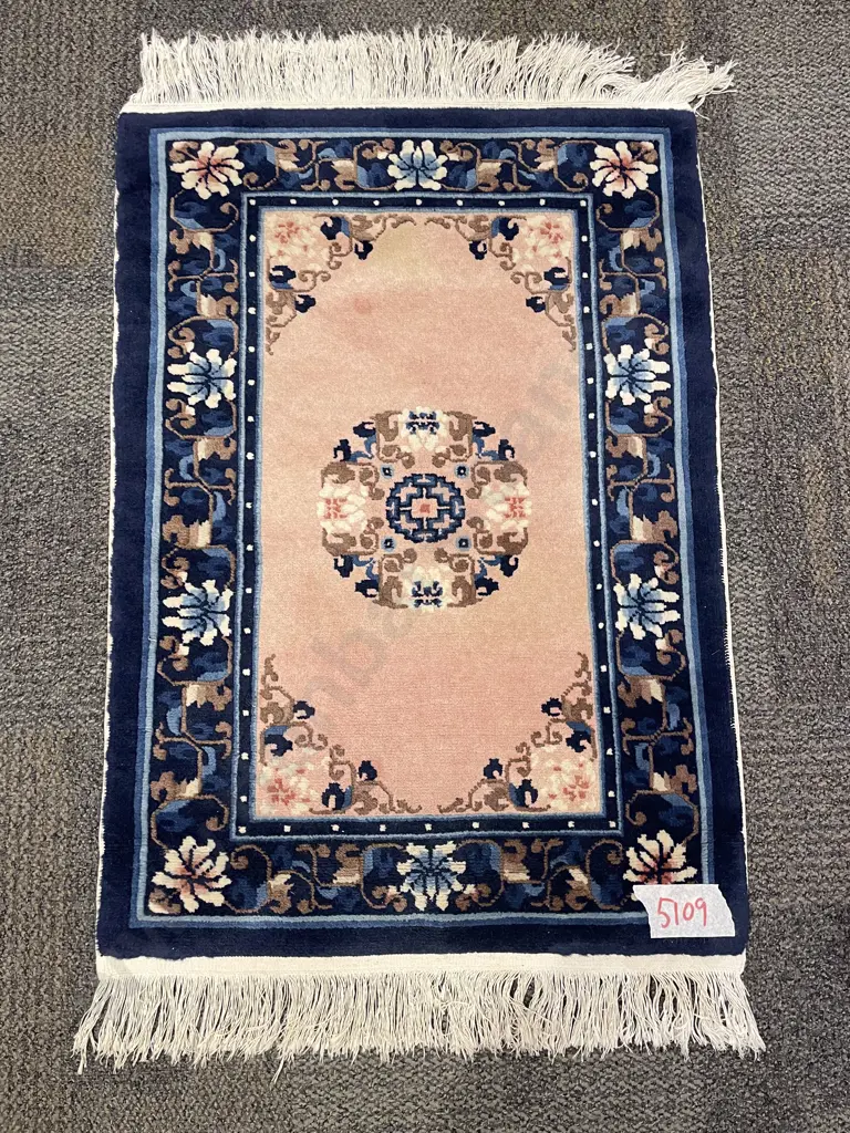 Chinese Floor Rug Image 1++