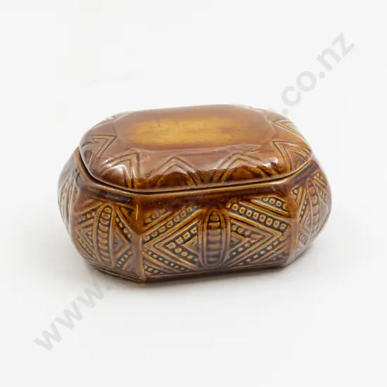 Crown Lynn Wharetana Cigarette Box 13cm L