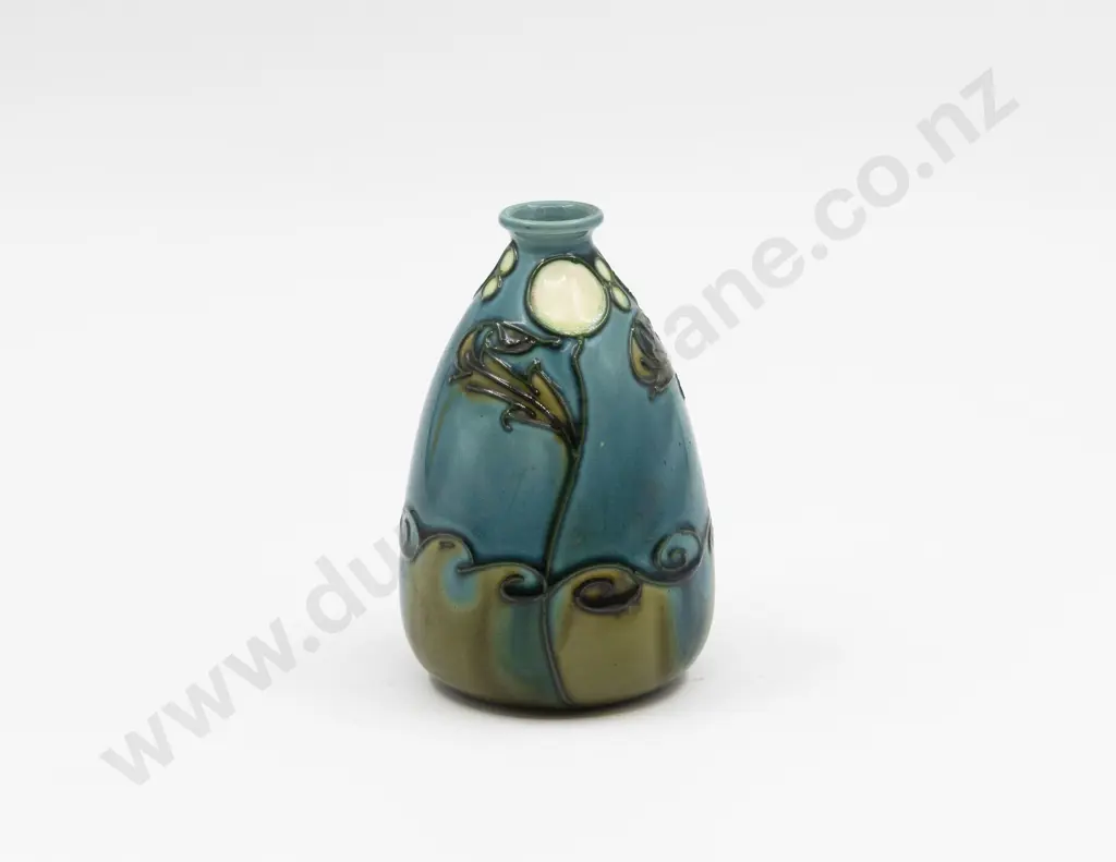 Minton Secessionist No. 31 Specimen Vase 13cm H Image 1++