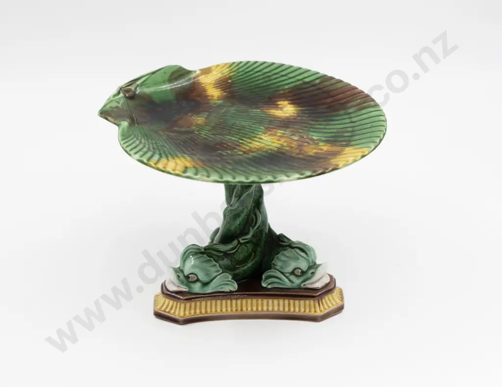 Wedgwood Majolica Scallop Shell & Dolphin Pedestal Tazza 23cm Diameter Image 1++