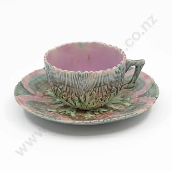 Griffen Smith & Hill Etruscan Majolica Glazed Seaweed & Shell Pattern Teacup & Saucer