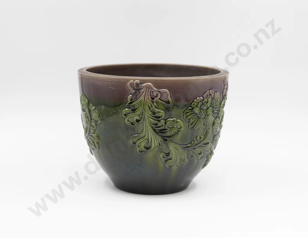 English Unmarked Majolica Glaze Applied Motif Jardiniere 25cm Overall Diameter Image 1++