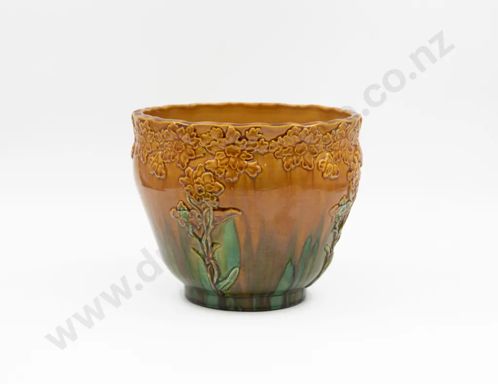 English Unmarked Majolica Glaze Applied Motif Jardiniere 23.5cm Overall Diameter Image 1++