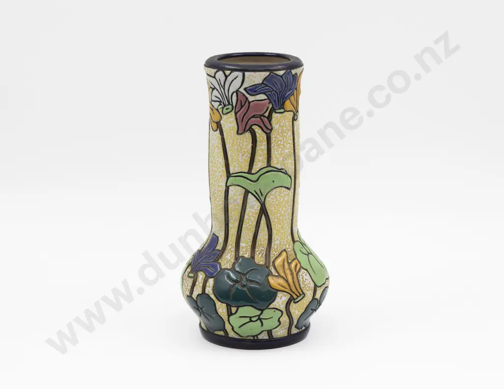 Amphora Vase Decorated with Cyclamens 26cm H Image 1++