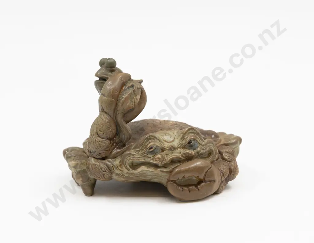 Cobridge Stoneware Grotesque Crab "Claude" 14cm L Image 1++