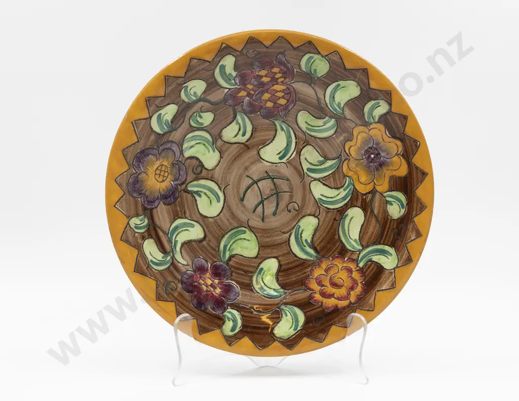 Shorter & Sons Hand-Painted Wall Charger 30.5cm Dia Image 1++