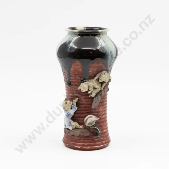 Sumida Gawa Vase 22cm H