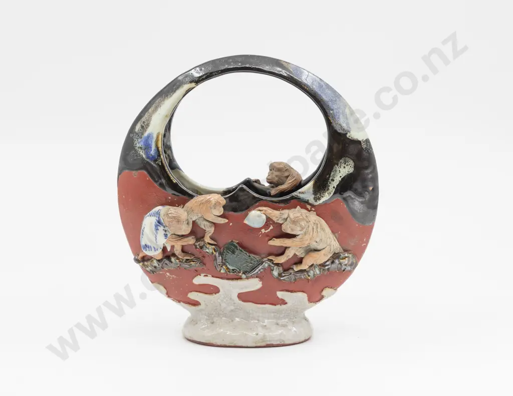 Sumida Gawa Circular Vase 21cm H Image 1++