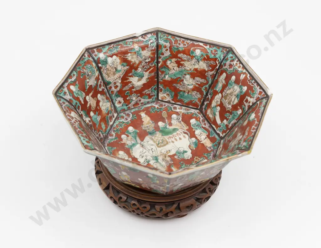 Chinese Famille Verte Octagonal Bowl (Faults) on Hardwood Stand 21cm W Image 1++
