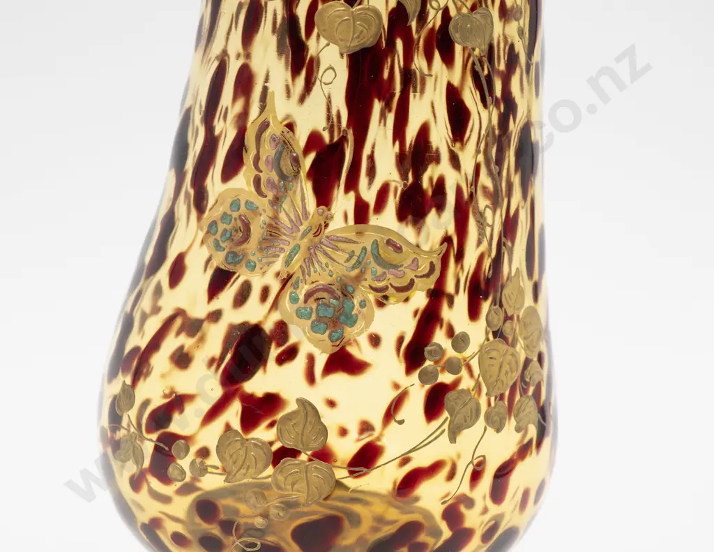 Victorian Tortoiseshell Glass Gilt Decorated Footed Vase 20cm H Image 1++