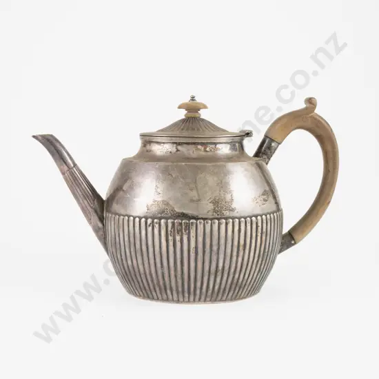 Vict S/S Teapot