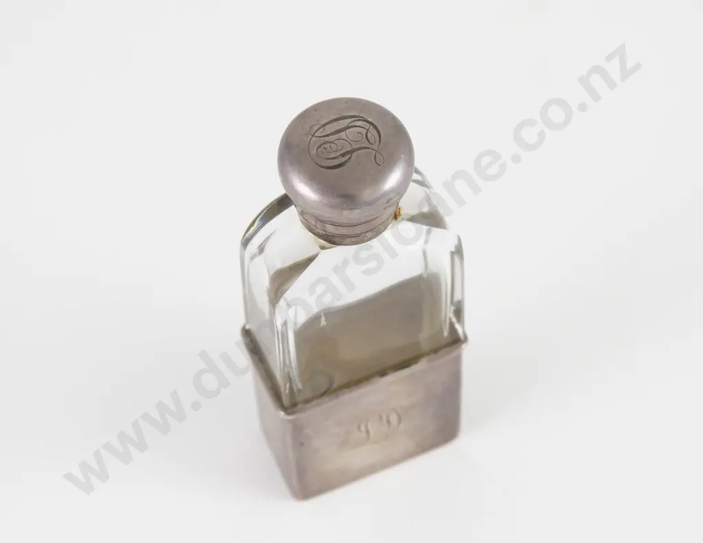 Vict Glass & S/S Hip Flask Image 1++