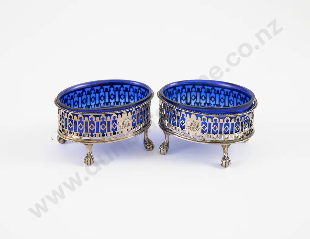 Pair Geo III S/S Oval Salts Image 1++