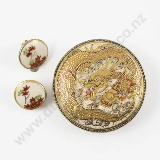 Late Meiji Period Japanese Satsuma Dragon Decorated Half Buckle