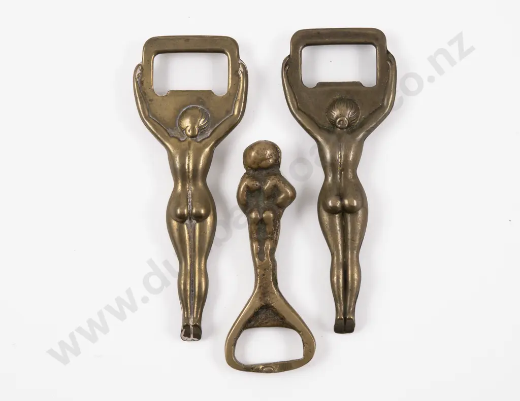 Cased MOP and Chrome Plated Opera Glasses Image 1++