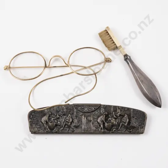 Made in Denmark Heavy Repoussé Cased Comb