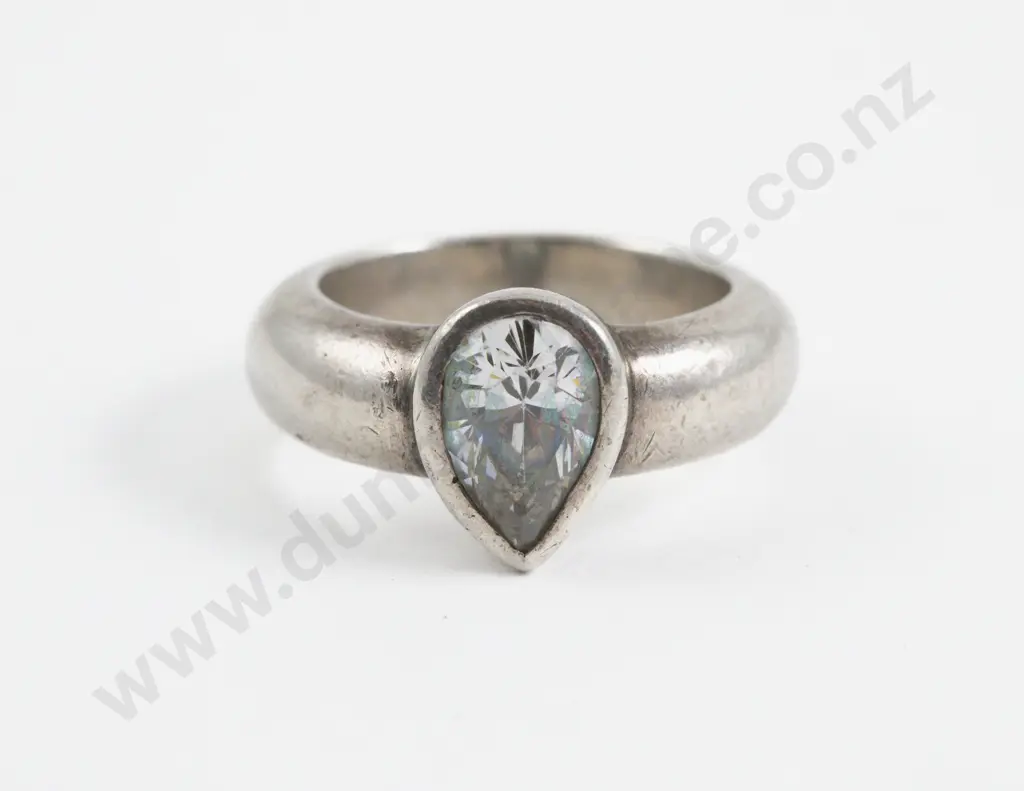 S/S Single Stone Crystal Solitaire Ring Image 1++