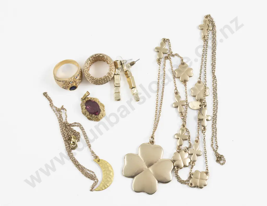 Collection of Assorted Gold Plated Costume Jewellery Image 1++