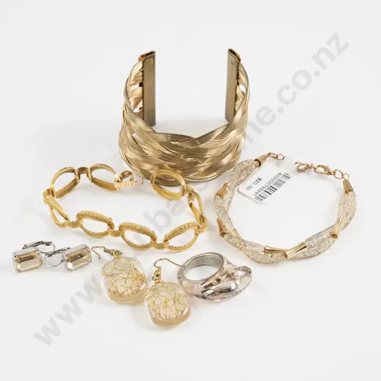 Swarovski Mesh Twist Bracelet and Pair Earrings together with Assorted Costume Jewellery