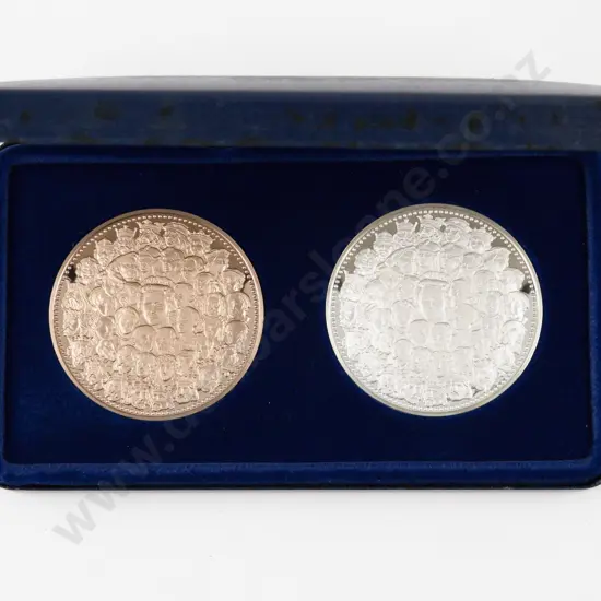 1978 Royal Commonwealth Society Coronation Commemorative Medals in Silver & Bronze #0271