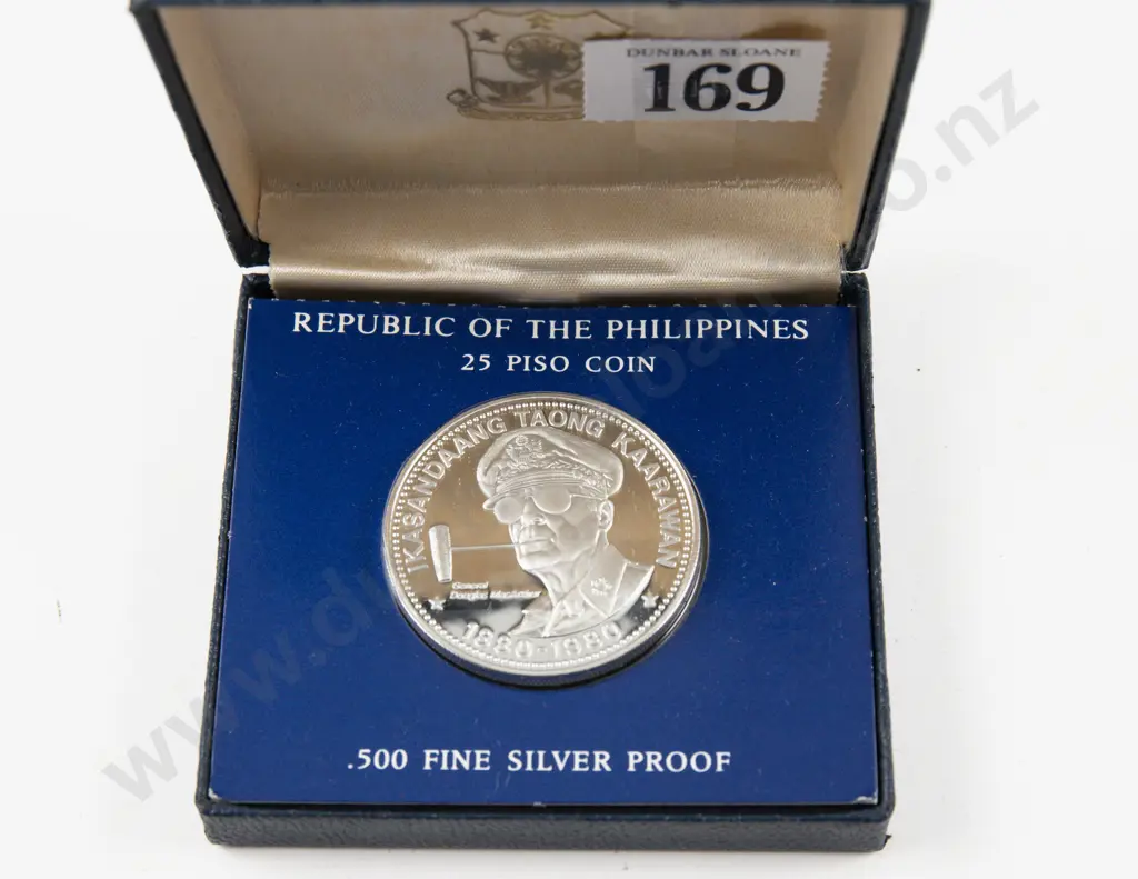1980 Philippines 25 Piso .500 Fine General MacArthur Silver Proof Coin Image 1++