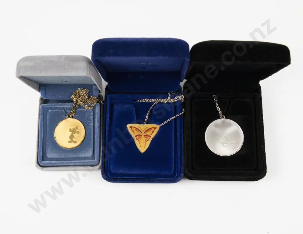 Franklin Mint Three Sterling Silver Pendants Image 1++