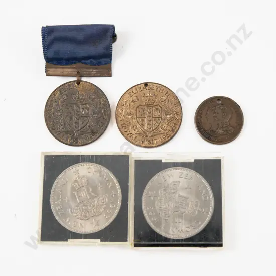 NZ Two 1953 Crowns Two Royal Visit Medals and Duke & Duchess of Cornwall Mefal (af)
