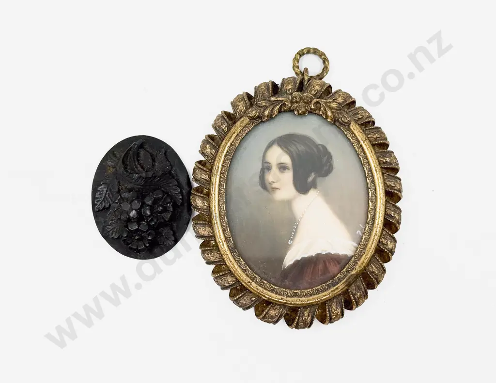 Victorian Portrait Miniature and Small Pendant Piece Image 1++