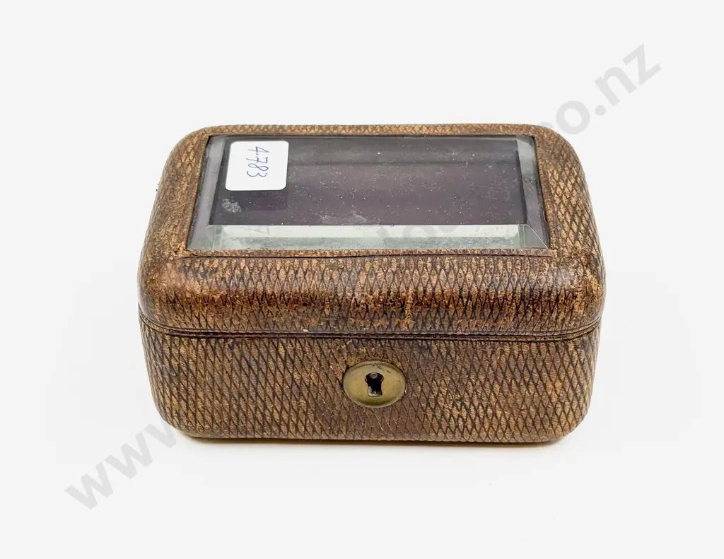 Victorian Small Glass Topped Jewellery Box Image 1++