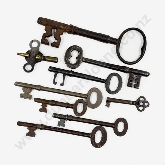 Qty of Assorted Vintage Keys