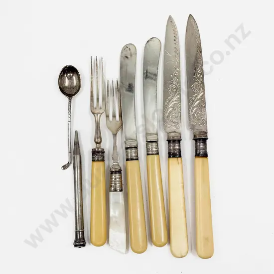 Qty of Assorted Bone Handled Cutlery Etc