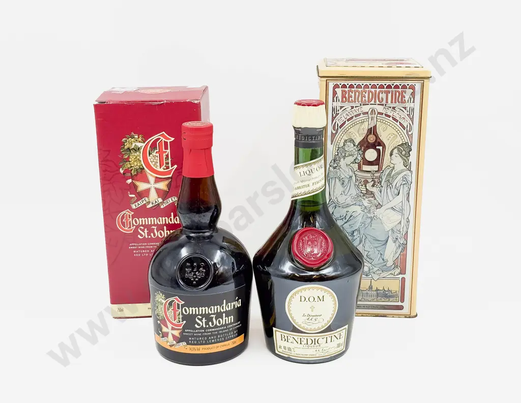 Boxed Bottle of Benedictine Together With A Boxed Bottle of Sweet Wine Image 1++
