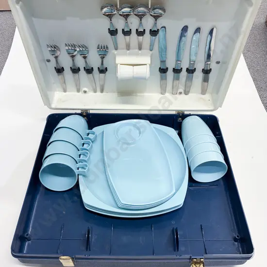 Vintage Cased Picnic Set In Original Box