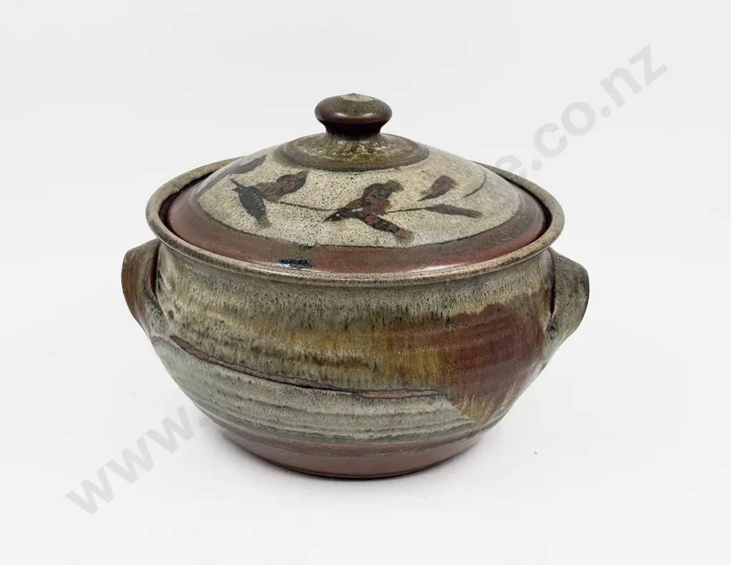 NZ Pottery Lidded Casserole Image 1++