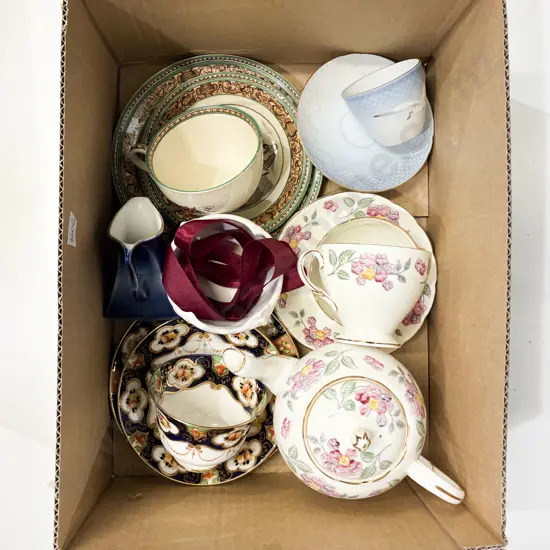 Box Quantity of Assorted Fancy China