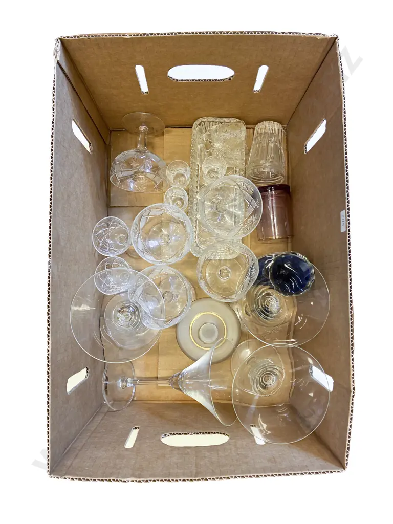 Box Qty of Assorted Crystal and Glass Ware Image 1++