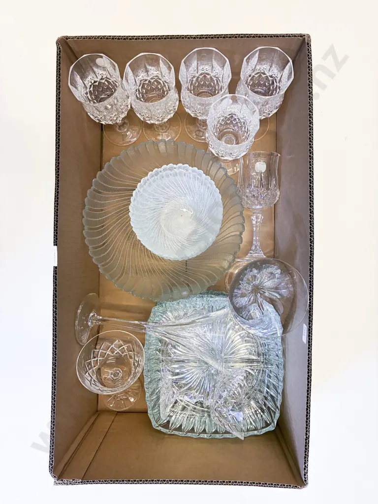 Box Qty of Assorted Crystal and Glass Ware Image 1++