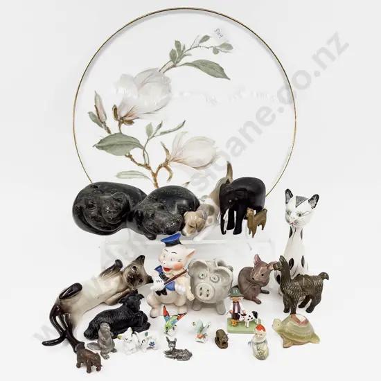 Qty of Assorted Animal Ornaments