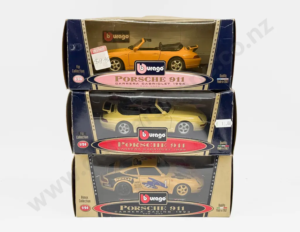 Three Boxed Burago 1:24 Scale Porsche 911 Carrera Models Image 1++