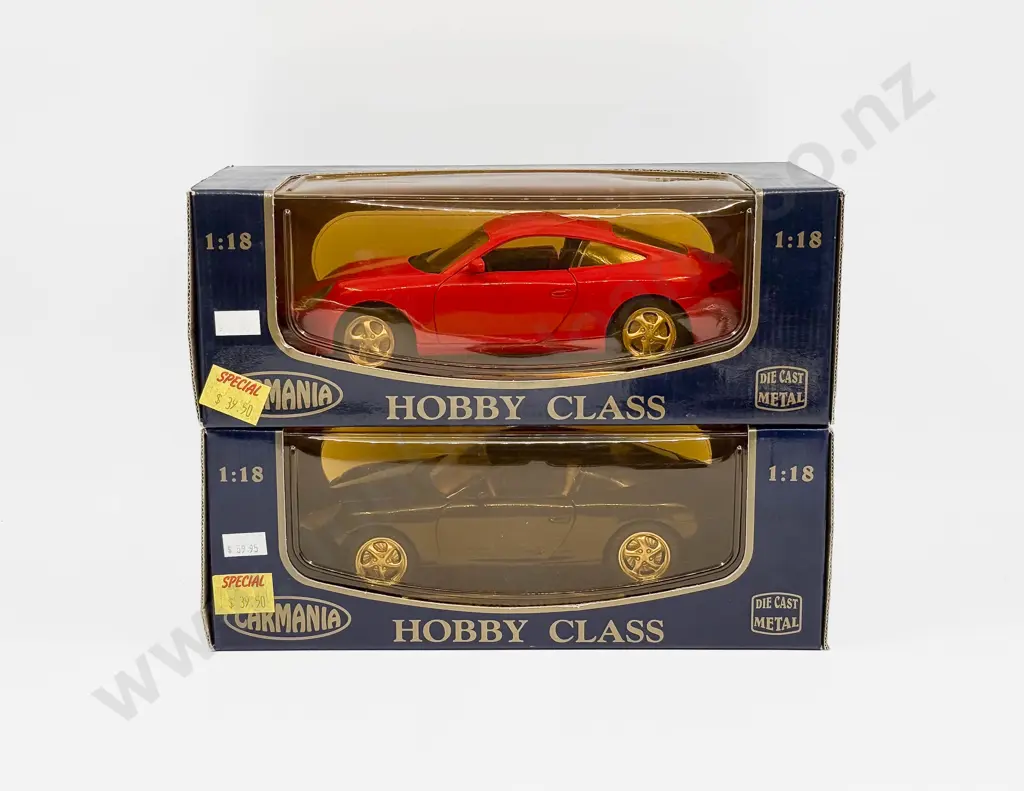 Two Boxed Carmania 1:18 Scale Porsche 911 1998 Models Image 1++