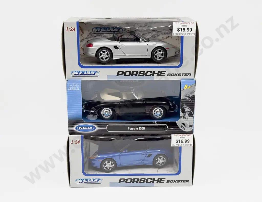 Three Boxed Welly 1:24 Porsche Models Image 1++