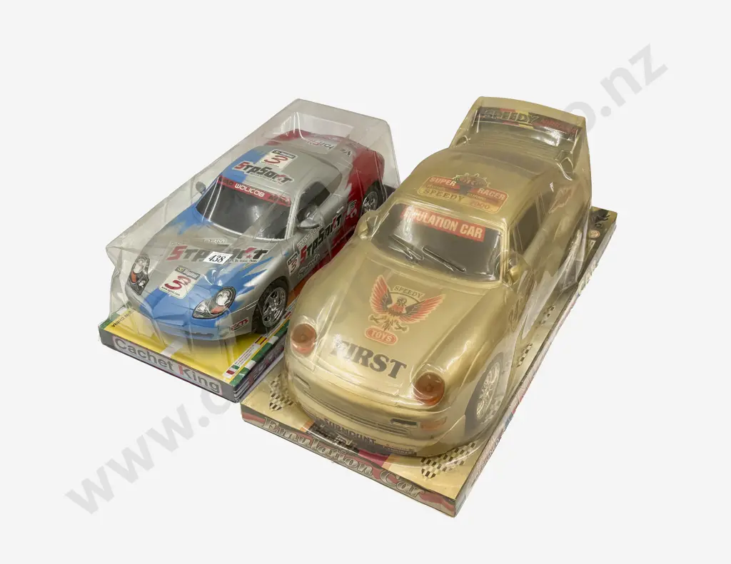 Two Large Plastic Boxed Porsche Models Image 1++