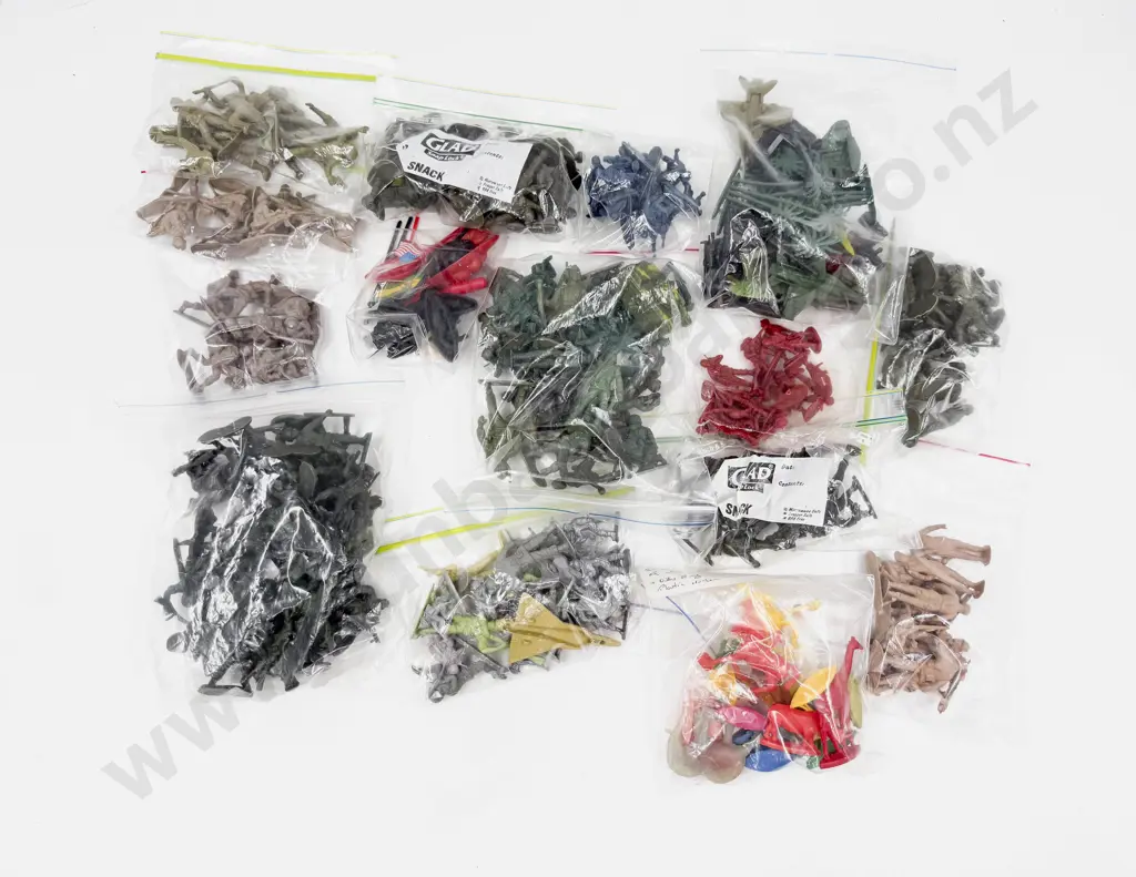 Qty Cereal Packet and War Gaming Figures Soldiers Image 1++