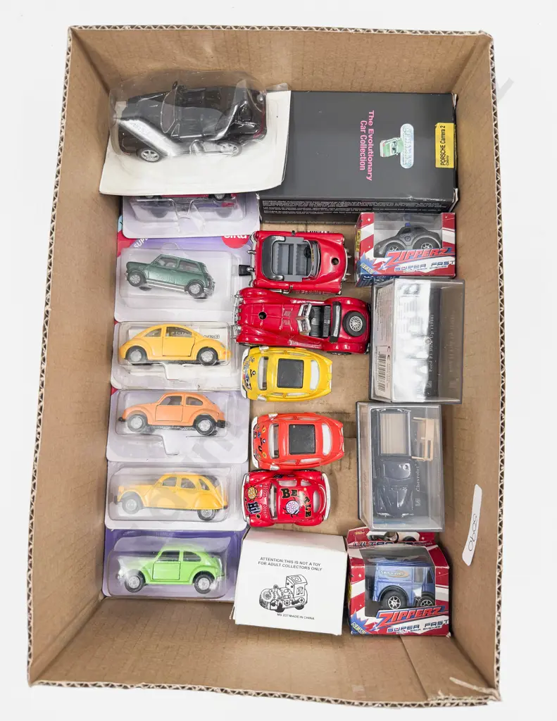 Assorted Boxed and Unboxed VW and Other Collectible Models Image 1++