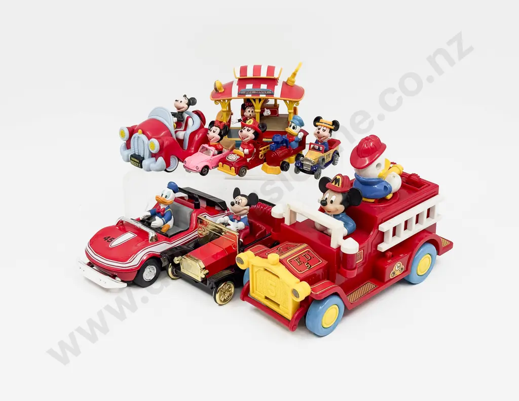 Various Disney Mickey Mouse Donal Duck Vehicles Image 1++