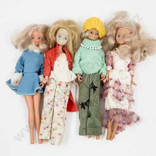 Four Daisy Dolls