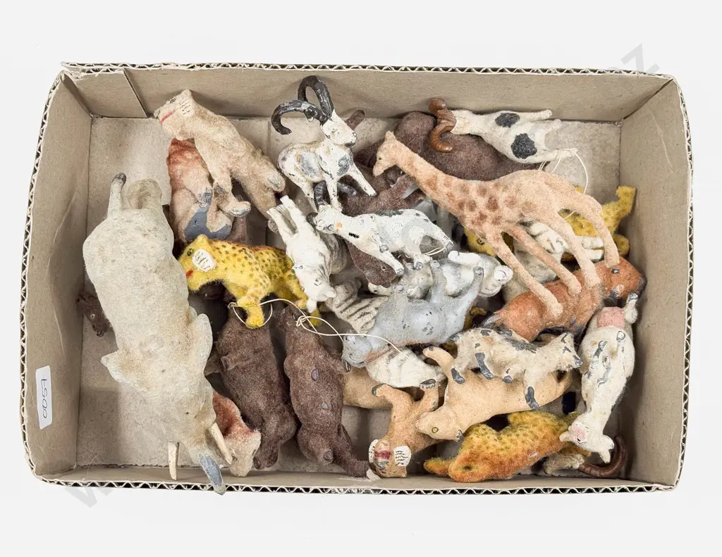 Qty of Vintage Flock Lead Zoo Animals Image 1++